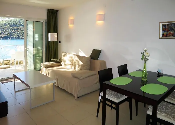 Appartement Milevoj-3 By Interhome